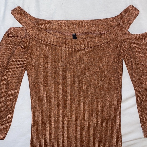 Noble u top - Picture 2 of 4